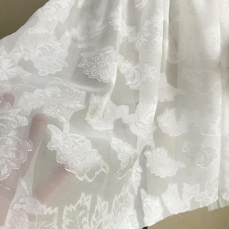 Один метр высококачественной новой шифоновой ткани, летняя жаккардовая ткань чисто белого кроя, модное платье-рубашка из материала Изображение 0