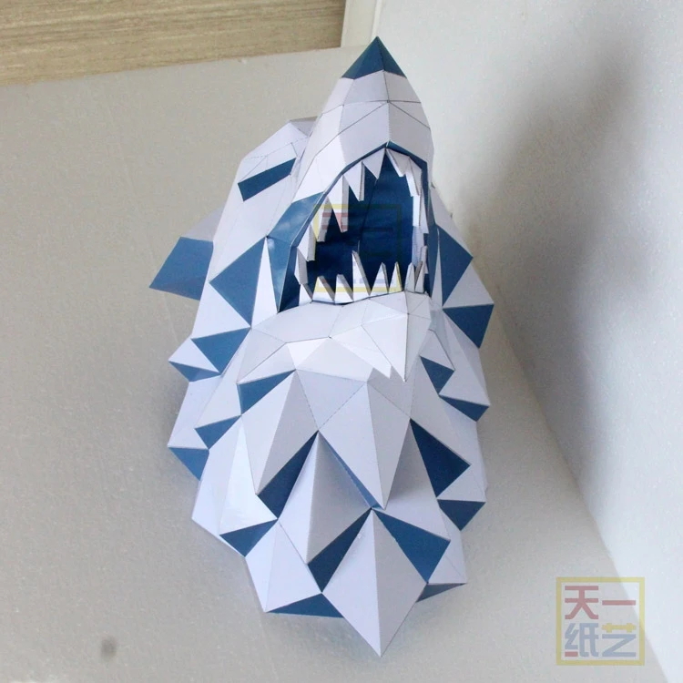 Правильная игра Stark Ice Ледяной волк Бумажный кубик Ручной работы, украшенный настенными фигурками животных Изображение 3