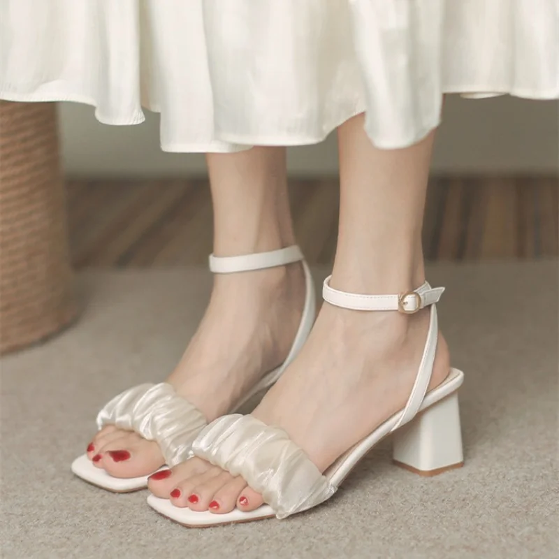 Сандалии; Женская летняя обувь; Новинка 2023 года; Сандалии в сказочном стиле; универсальные тонкие туфли с поясом из одного слова Изображение 0