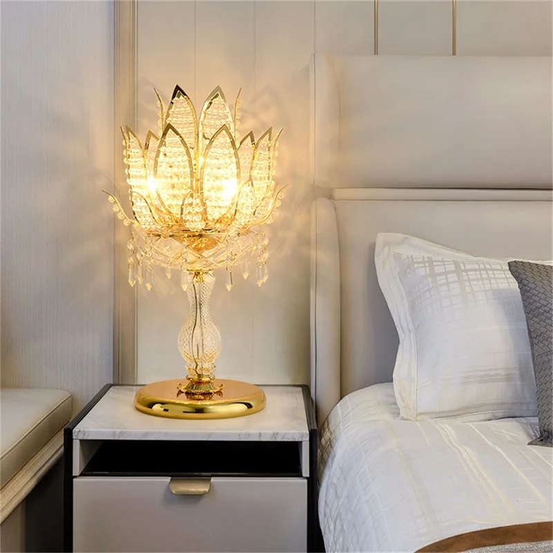 Хрустальная настольная лампа LED Lotus Настольная лампа Современное золото Креативный дизайн ламп Украшения дома прикроватные светильники хрустальное освещение. Изображение 2